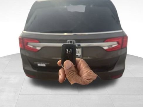 Used 2019 Honda Odyssey EX-L image 3