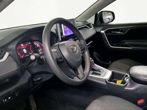 Used 2024 Toyota RAV4 XLE image 19