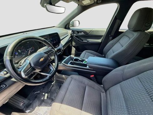 Used 2025 Chevrolet Equinox LT w/ Safety and Technology Package FWD image 21