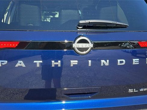 New 2025 Nissan Pathfinder SL w/ Cargo Package image 12