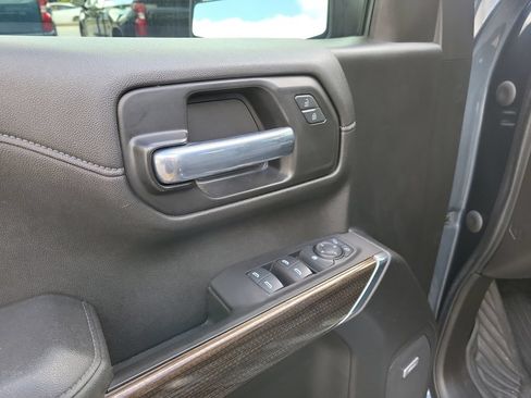 Used 2021 Chevrolet Silverado 1500 LT Trail Boss w/ Convenience Package II AWD/4WD image 24