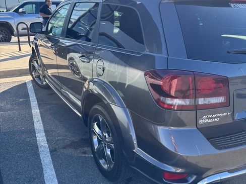 Used 2017 Dodge Journey Crossroad image 7
