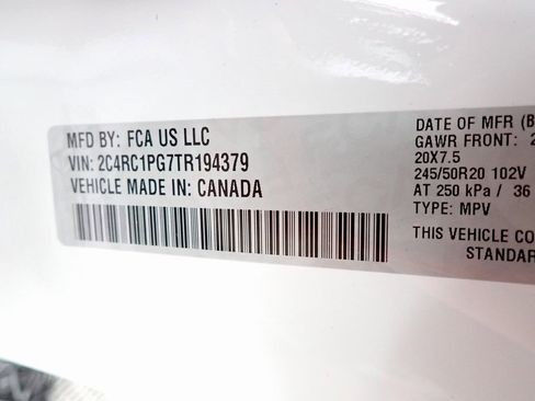 New 2026 Chrysler Pacifica Pinnacle image 40