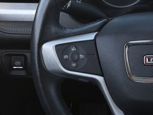 Used 2017 GMC Acadia SLE image 15