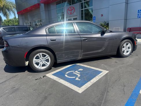 Used 2022 Dodge Charger SXT w/ Leather Interior Group RWD image 7