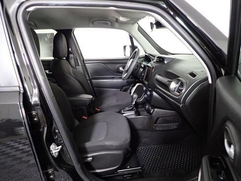 Used 2023 Jeep Renegade Latitude AWD/4WD image 36