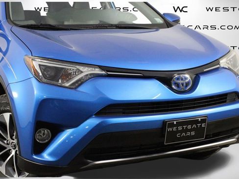Used 2017 Toyota RAV4 XLE image 42