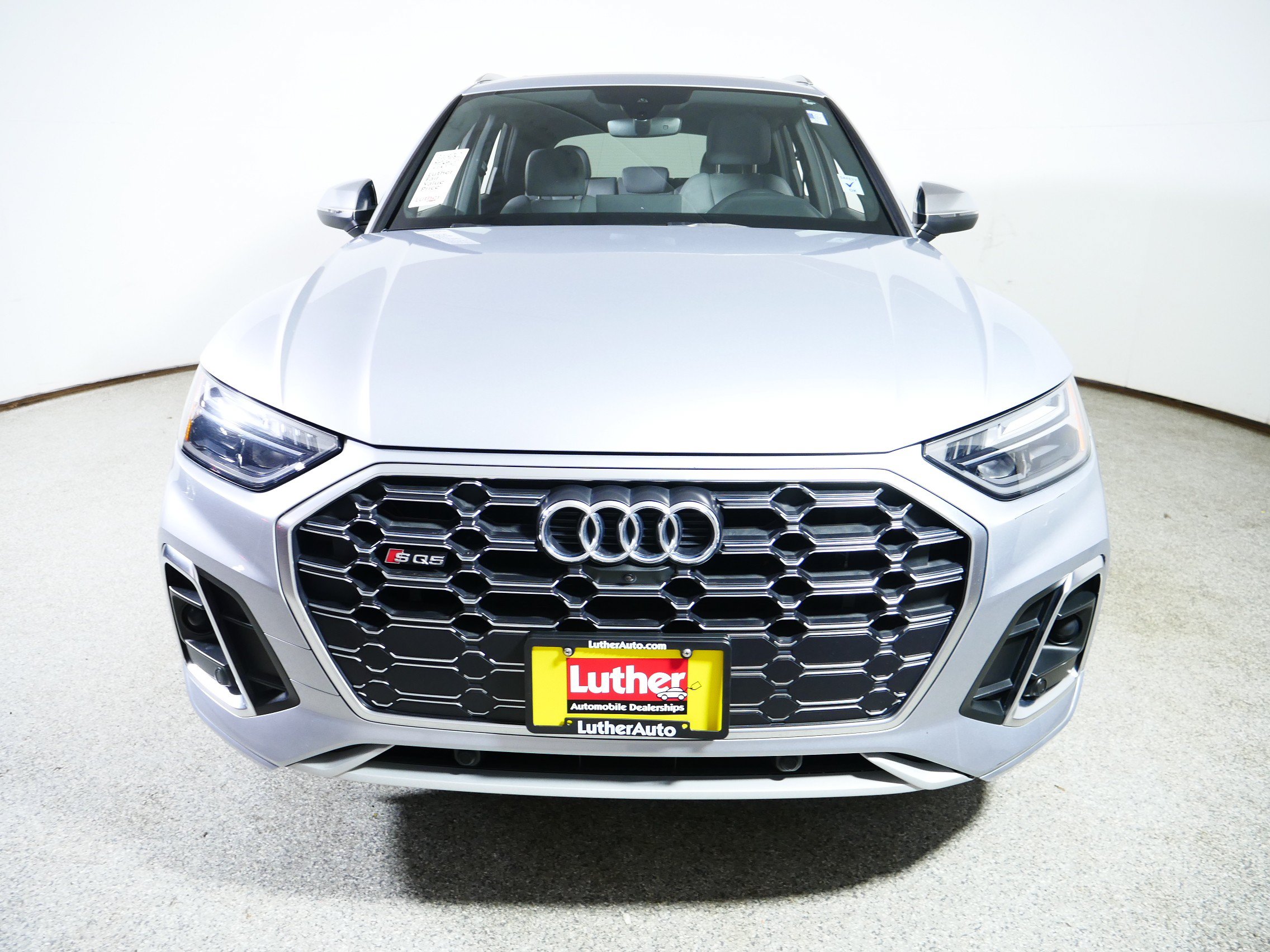 Used 2022 Audi SQ5 Premium Plus AWD/4WD image 2