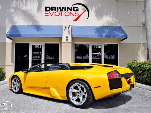 Used 2005 Lamborghini Murcielago Roadster image 38