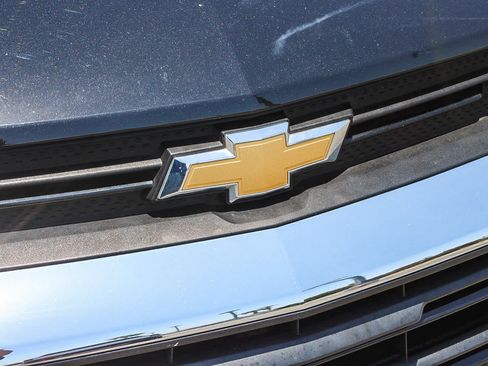 Used 2023 Chevrolet TrailBlazer LT FWD image 5
