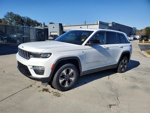 Used 2023 Jeep Grand Cherokee 4xe image 9