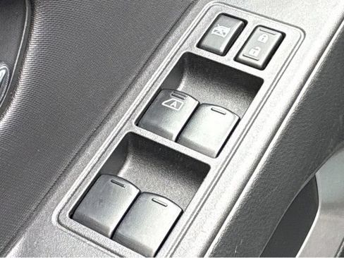 Certified 2024 Nissan Frontier SV AWD/4WD image 29
