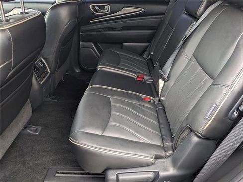 Used 2019 INFINITI QX60 Luxe w/ Essential Package image 21