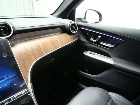 Certified 2023 Mercedes-Benz GLC 300 4MATIC image 19