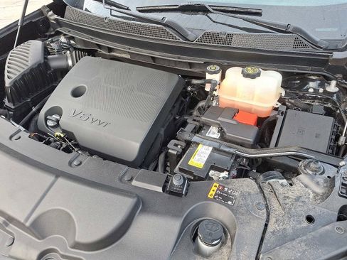 Used 2023 Chevrolet Traverse LT image 26