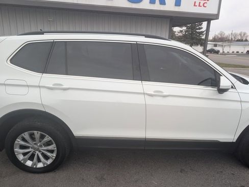 Used 2018 Volkswagen Tiguan SE w/ 3rd Row Seat Package image 13