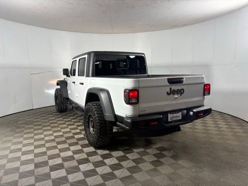 Used 2020 Jeep Gladiator Rubicon image 3