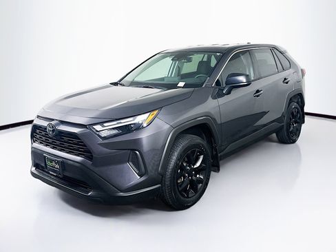 Used 2024 Toyota RAV4 LE image 3