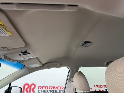 Used 2018 Subaru Outback 2.5i Premium AWD/4WD image 21