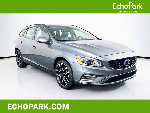 Used 2018 Volvo V60 T5 Dynamic AWD/4WD image 1