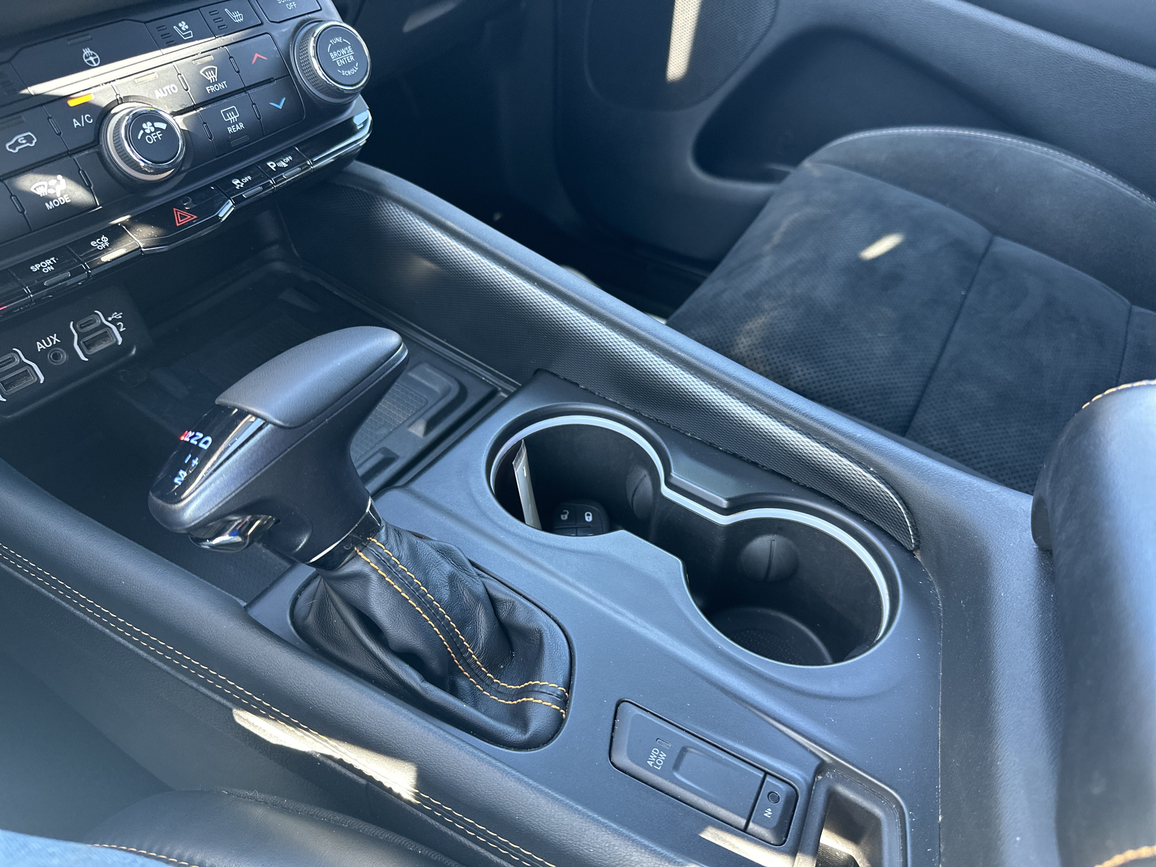 Used 2023 Dodge Durango R/T AWD/4WD image 28