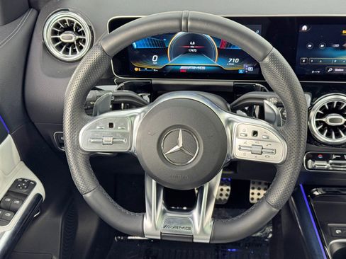 Used 2021 Mercedes-Benz GLA 35 AMG 4MATIC w/ Premium Package image 20