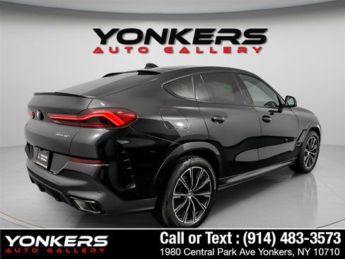 Used 2023 BMW X6 xDrive40i w/ M Sport Package AWD/4WD image 5