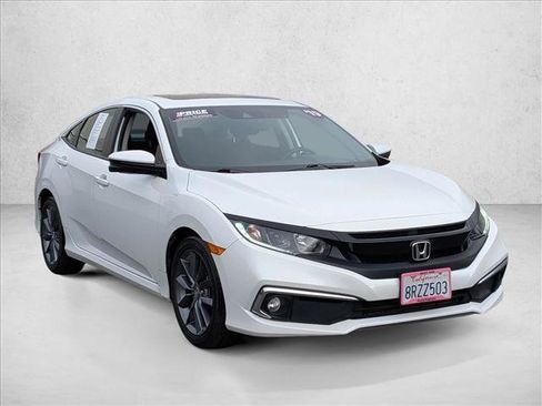 Used 2019 Honda Civic EX image 3