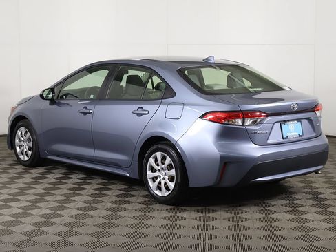 Used 2020 Toyota Corolla LE FWD image 6