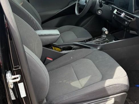 Certified 2023 Kia Niro LX image 11