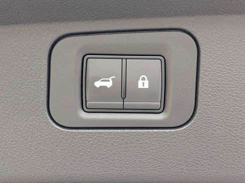 Used 2025 Nissan Armada SL w/ Captain's Chari Seat Package AWD/4WD image 13