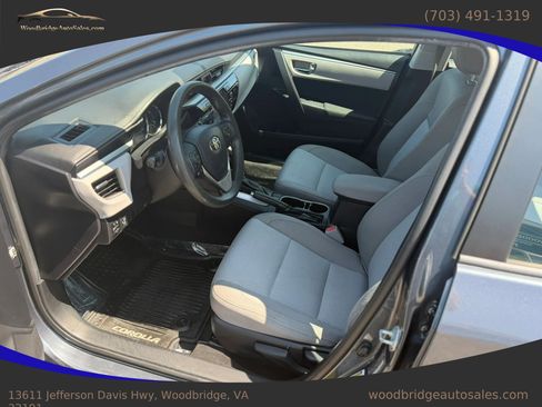 Used 2016 Toyota Corolla LE FWD image 13