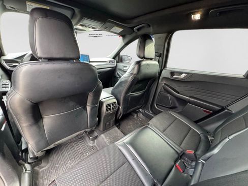 Used 2025 Ford Escape ST-Line w/ Tech Pack #1 AWD/4WD image 13