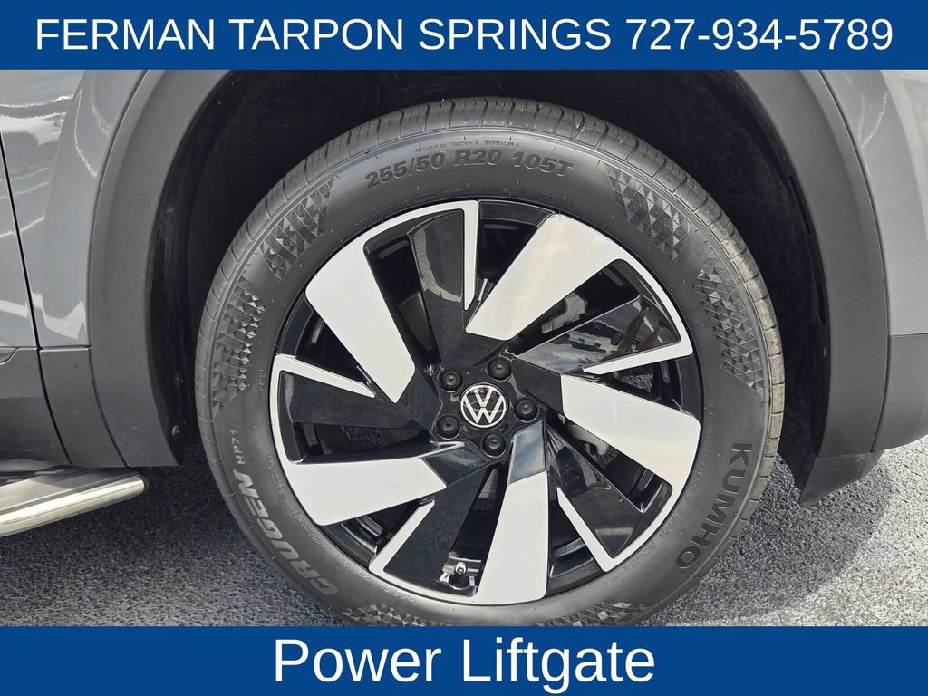 Used 2024 Volkswagen Atlas Cross Sport SE FWD image 12