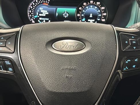 Used 2016 Ford Explorer Platinum AWD/4WD image 16