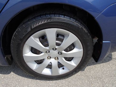 Used 2011 Subaru Impreza 2.5i AWD/4WD image 10