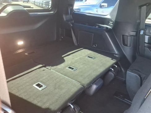 Used 2021 Ford Expedition Limited image 16