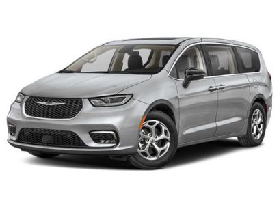 Used 2024 Chrysler Pacifica Limited w/ S Appearance Package
