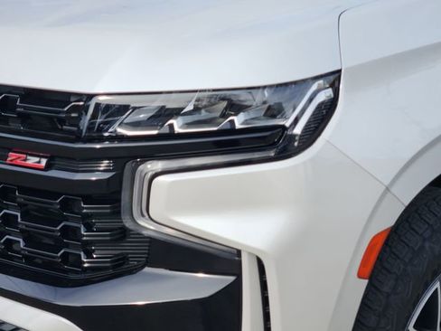 Used 2024 Chevrolet Tahoe Z71 w/ Luxury Package image 8