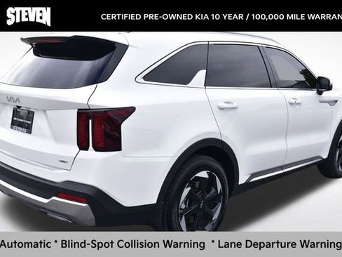Certified 2025 Kia Sorento EX w/ EX Panoramic Sunroof Package image 5
