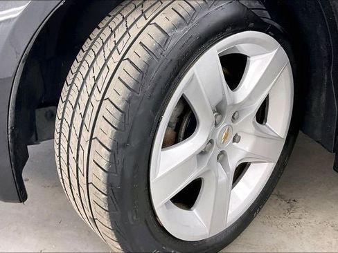Used 2011 Chevrolet Malibu LS FWD image 32