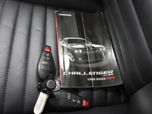 Used 2010 Dodge Challenger R/T RWD image 43