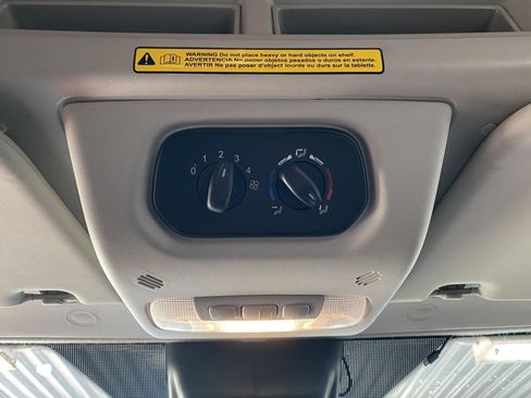 Used 2018 Ford Transit 350 XLT image 23