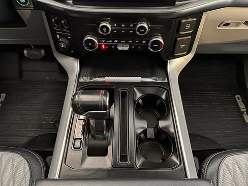 Used 2023 Ford F150 Limited image 21