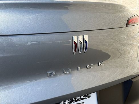 Used 2024 Buick Envista Preferred w/ Convenience I Package FWD image 30