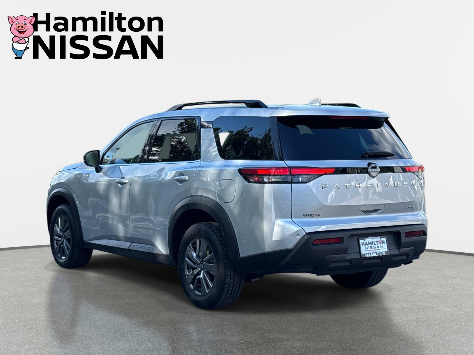 Used 2024 Nissan Pathfinder SV FWD image 4