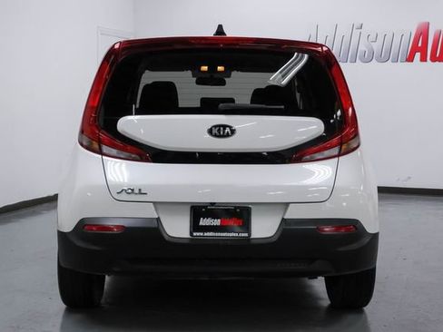 Used 2021 Kia Soul LX image 10