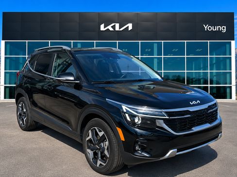 Used 2024 Kia Seltos EX AWD/4WD image 1