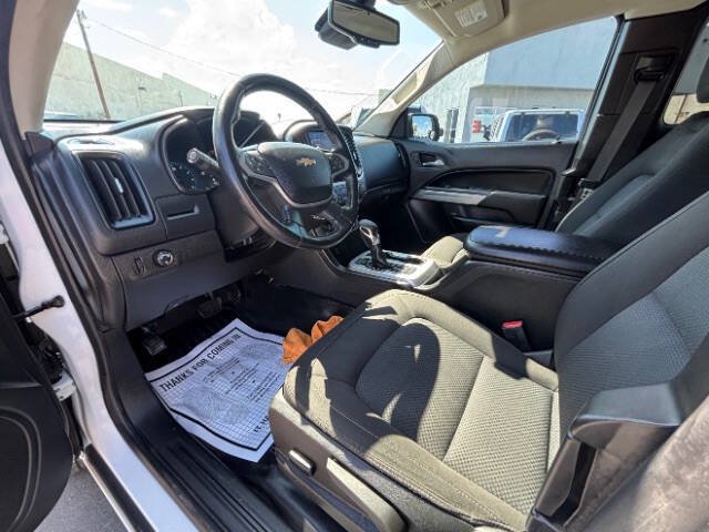 Used 2022 Chevrolet Colorado LT w/ Fleet Safety Package RWD image 12