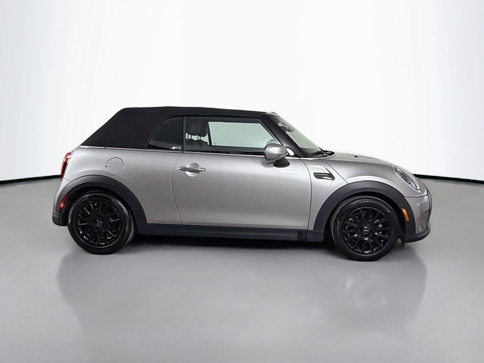 Used 2024 MINI Cooper Convertible FWD image 4